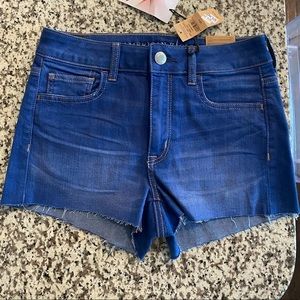 American Eagle Woman’s High Rise Shorts
